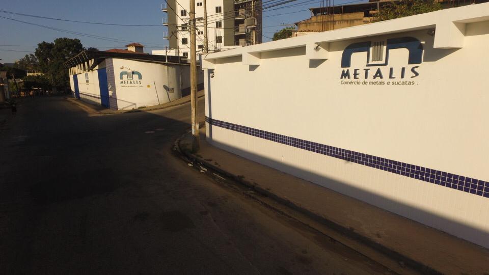 Pátio de material fino da Metalis — foto 1 de 3